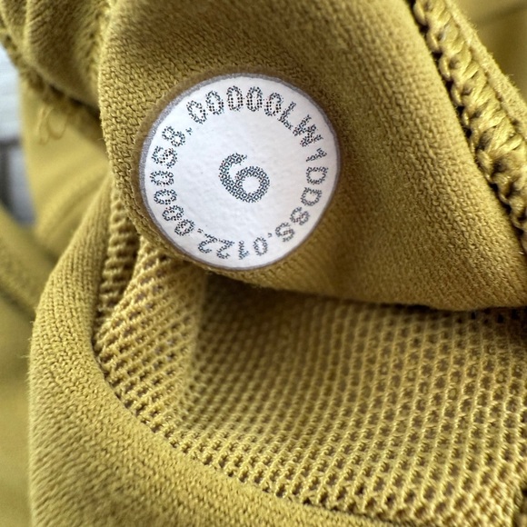 Lululemon Auric Gold Align Tank Top Size 6 - Picture 4 of 4